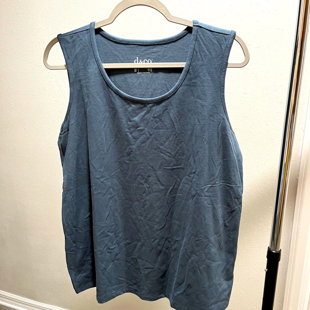 D and Co Essentials Tee Shirt Women’s Large Gray - New Without Tags